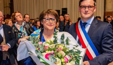 Le Conseil municipal a adopté à l’unanimité le vœu pour que soit attribué à Martine AUBRY le titre de Maire honoraire de Lille. / Actualités