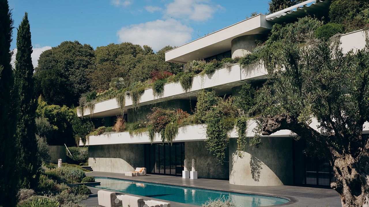 Une maison-paysage d'architecte à Uzès « comme une nef végétalisée et habitée »