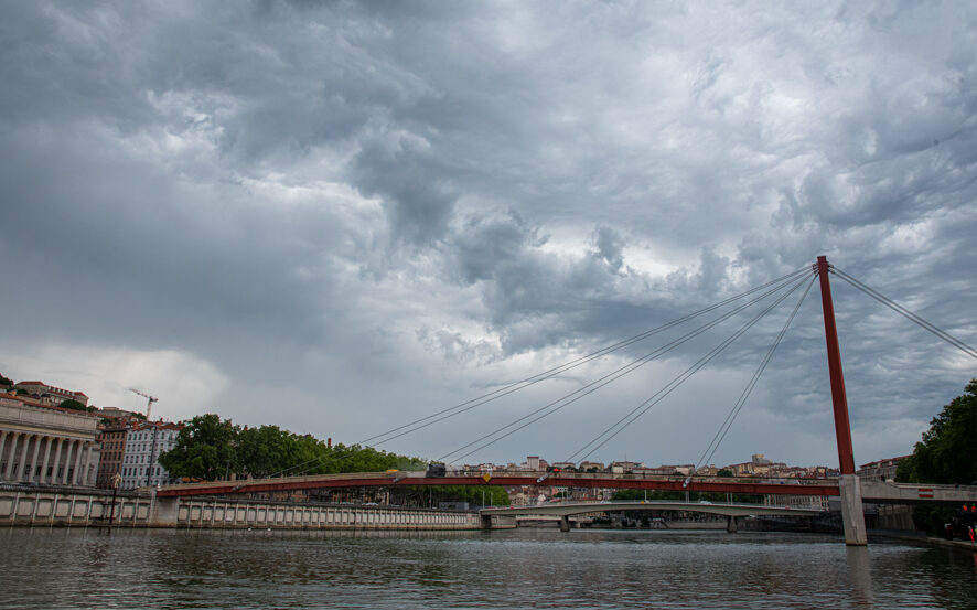 Nuages au dessus de Lyon. @WilliamPham