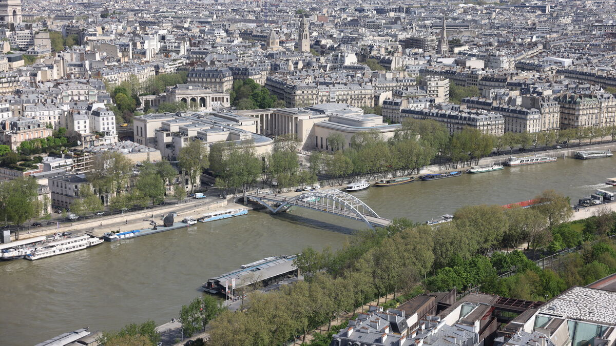 Patrimoine : le cœur de Paris doit-il être mis « sous cloche » ?