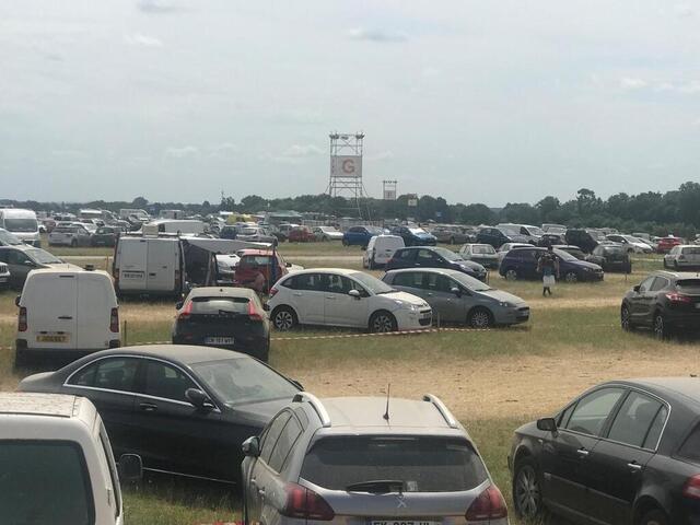 photo avant de quitter son véhicule, il est préférable de bien se repérer dans l’immense parking du hellfest.  ©  archives ouest-france