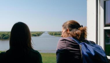 TOURISME. Le lac de Grand-Lieu et sa Maison près de Nantes en juin : nature, créativité,