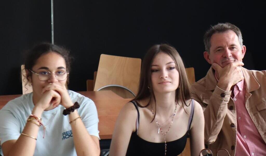 Au lycée, « les jeunes s’intéressent à la politique, tout en mettant en avant un souci de
