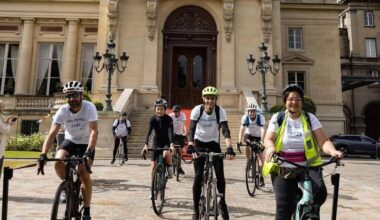 Des agents d’un ministère font une randonnée à vélo et du teambuilding du Quai d’Orsay à