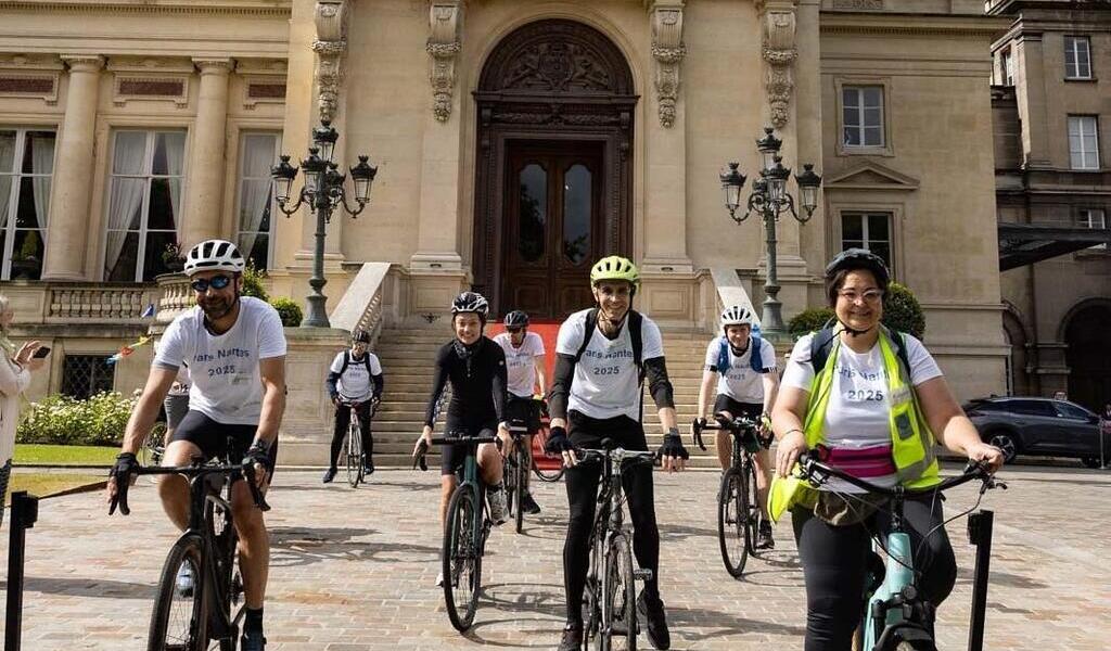 Des agents d’un ministère font une randonnée à vélo et du teambuilding du Quai d’Orsay à