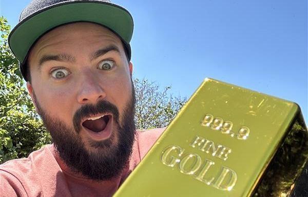 Après la Chouette d’Or, il invente son propre livre d’énigmes pour faire gagner… un lingot