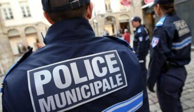 Il arrive en djellaba à une formation sur la radicalisation, un policier stagiaire du Nord radié