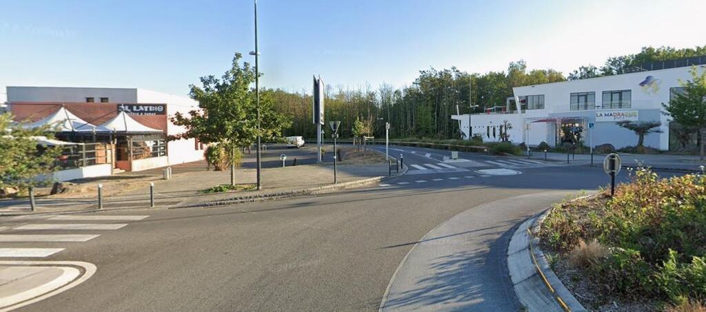 Un piéton fauché devant une boîte de nuit près de Nantes : une enquête pour tentative de