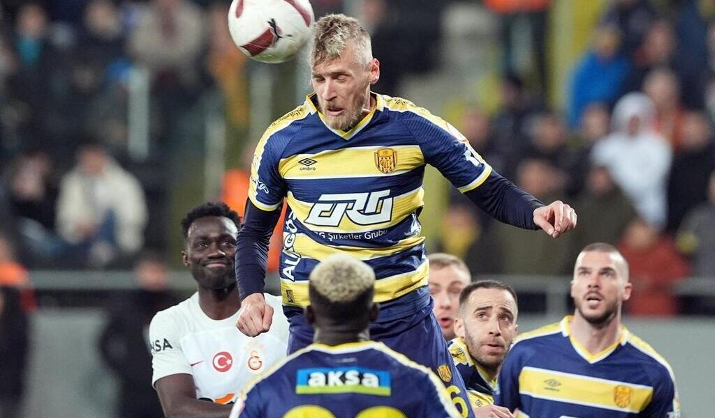Football. Mercato : le FC Nantes tient sa première recrue . Sport