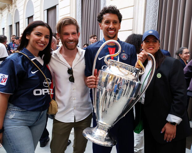 Marquinhos, se prêtant aux jeux des photos. LP/Delphine Goldsztejn