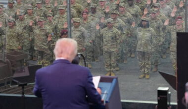 Face aux oppositions, Donald Trump se rêve en chef de guerre civile – Libération