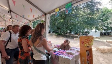 « On a vu le bonheur dans les yeux des visiteurs » : la nouvelle formule du Salon du livre de poche séduit à Créteil