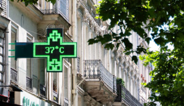 seize départements en rouge, 1 350 écoles fermées mardi – Libération