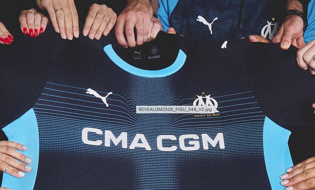 Marseille : des influenceurs islamistes dénoncent le nouveau maillot de l’OM orné d’une croix