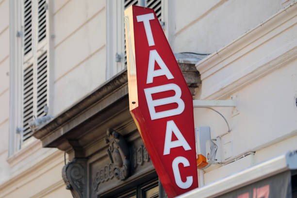 VOITURE BÉLIER CONTRE TABAC-PRESSE : UN SUSPECT ARRÊTÉ APRÈS UNE FOLLE COURSE-POURSUITE