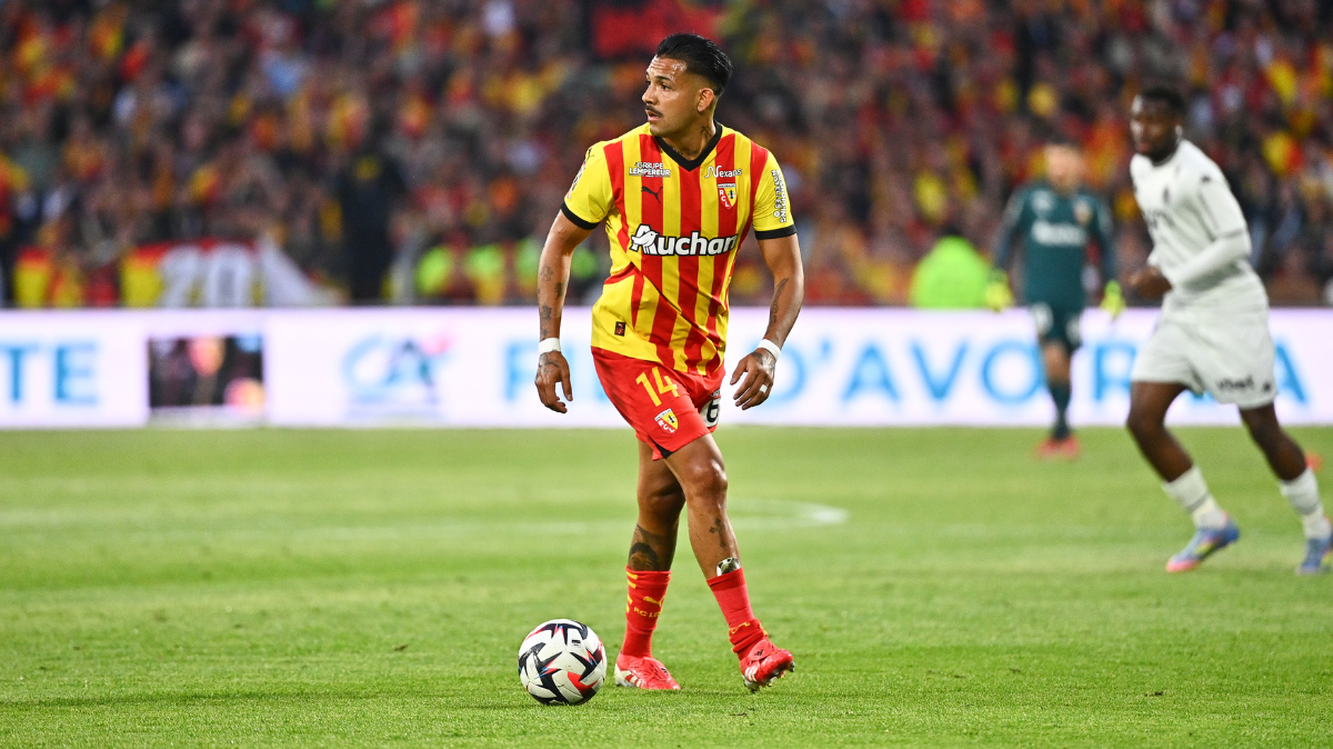 Transferts Lens : Facundo Medina tout proche de Marseille