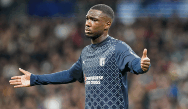 Transferts : Marseille et Lille foncent sur Sikou Niakaté