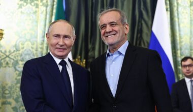 Le président russe Vladimir Poutine et le président iranien Massoud Pezeshkian, le 17 janvier 2025, à Moscou (Russie).