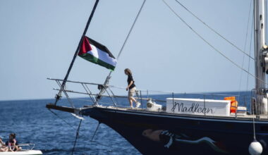 malgré l’avertissement d’Israël, un navire humanitaire de militants poursuit sa traversée – Libération