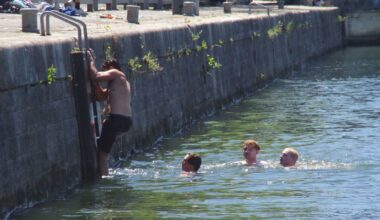 Baignade dans la Seine à Paris : avec la canicule, difficile de lutter contre les plongeons interdits