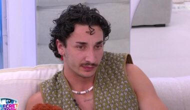 "Qui est dans le sas ?" : premier clash dans "Secret Story", Ethan atomise Théo