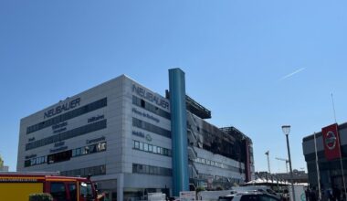 Saint-Denis : une quarantaine de véhicules détruits dans l’incendie de la concession Neubauer