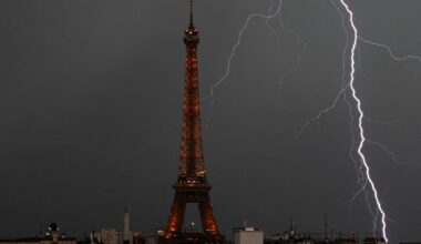 Les spectaculaires images des orages qui ont frappé la France