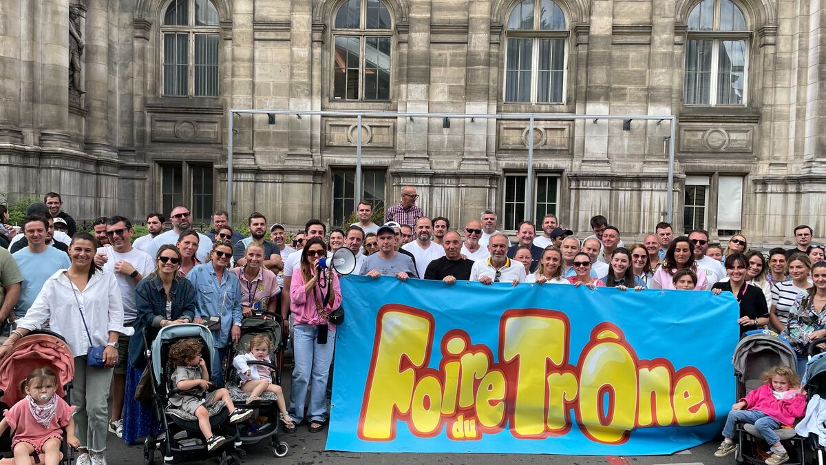 Paris : pommes d’amour et peluches devant l’Hôtel de Ville, les forains de la Foire du Trône appellent à l’aide