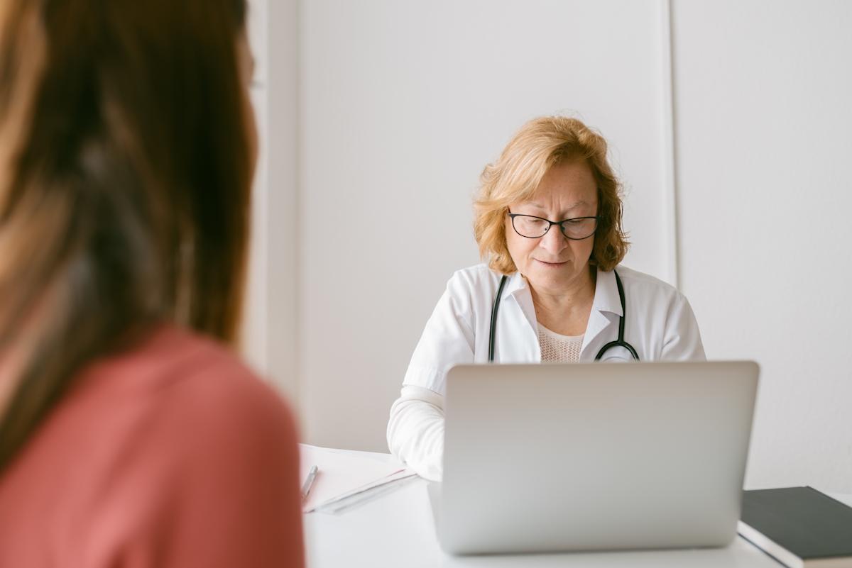 Elle retarde cet examen médical pendant 8 ans, on lui diagnostique un cancer à 33 ans