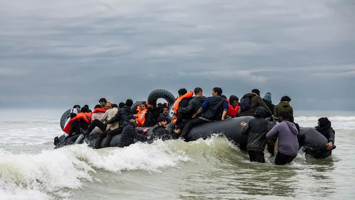 plus de 1100 migrants arrivés samedi sur de petites embarcations