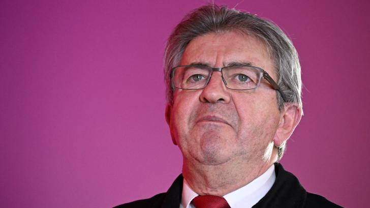 Jean-Luc Mélenchon salue la victoire de Zohran Mamdani à la primaire démocrate de New York.