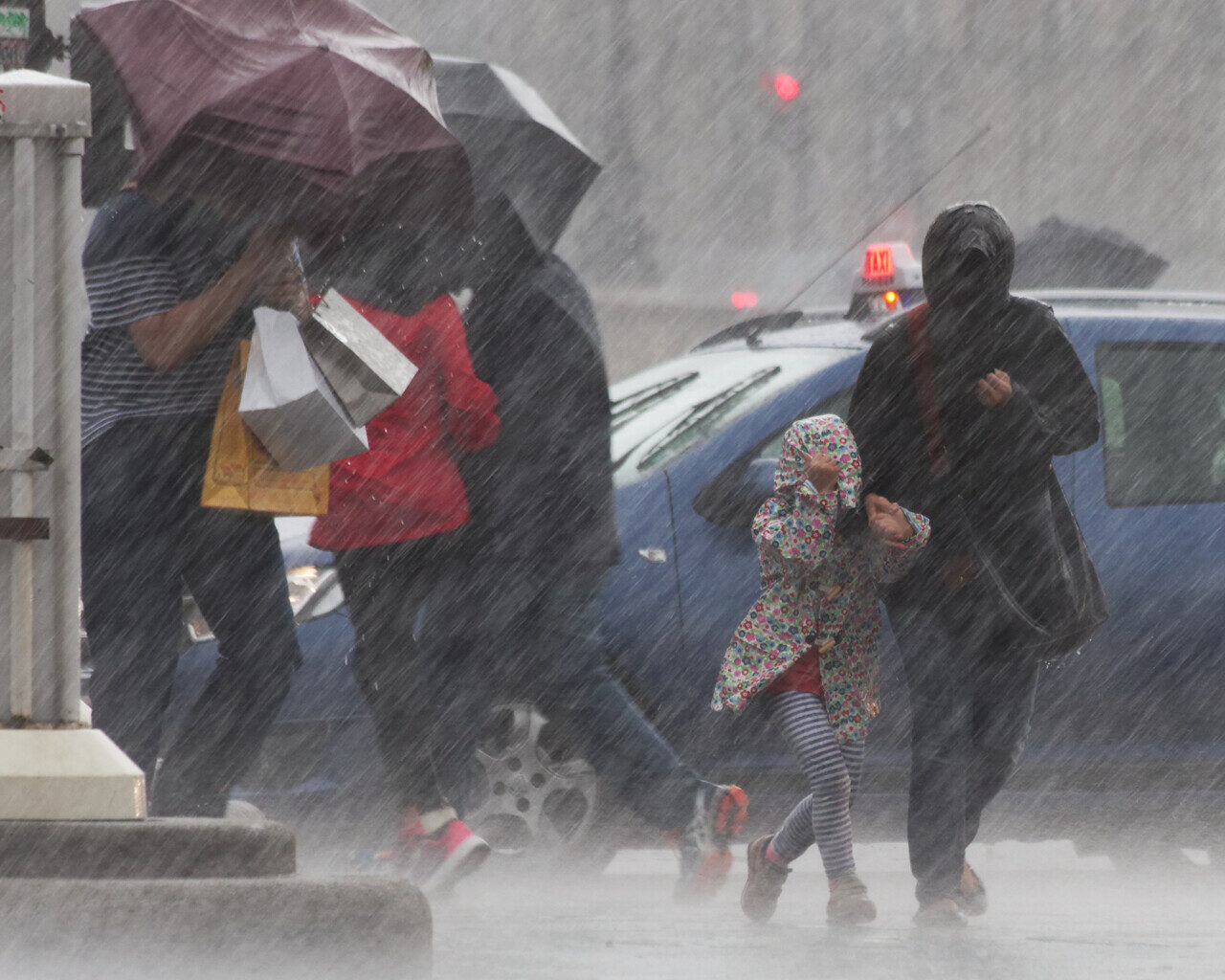 La menace d'orages violents à Paris et en Île-de-France se précise, la vigilance météo déclenchée