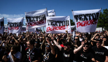 L'OL en Ligue 2, des supporters en colère manifestent : "Textor dehors!", "casse-toi"
