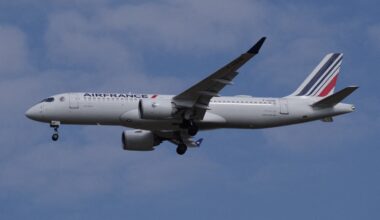 Un vol Air France parti de Paris émet un signal d'urgence et atterrit en Suède après "une trajectoire étrange"