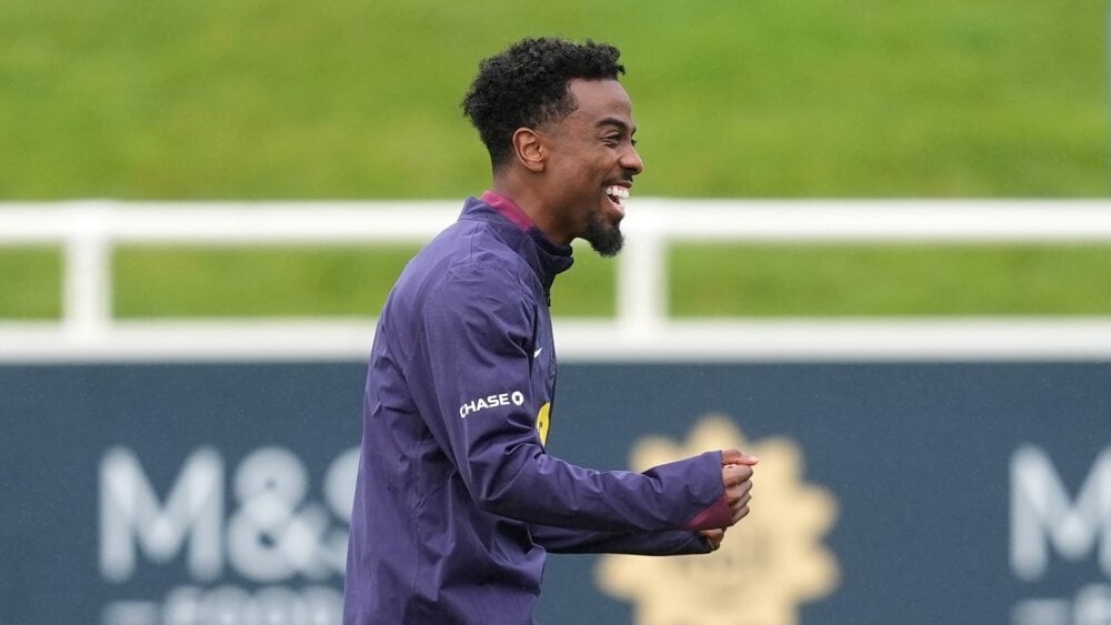 l'OM tient sa première recrue avec Angel Gomes