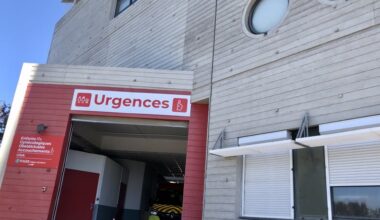 agression du personnel soignant et des agents de sécurité par un patient impatient