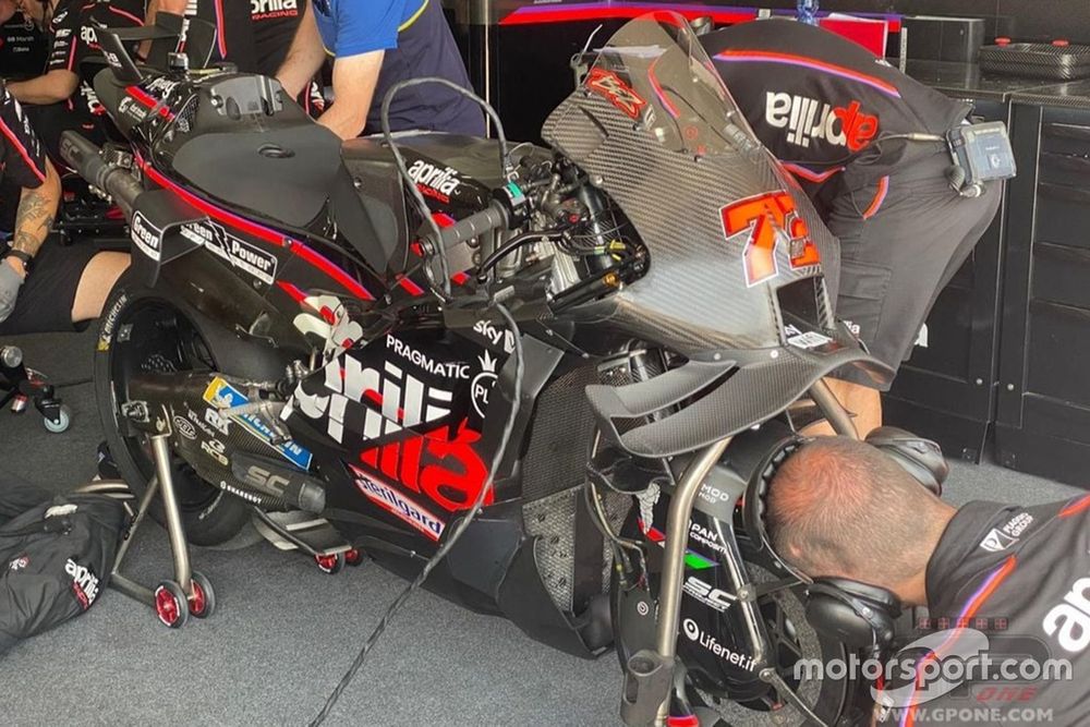 Le nouveau package aérodynamique validé sur l'Aprilia au test de lundi.