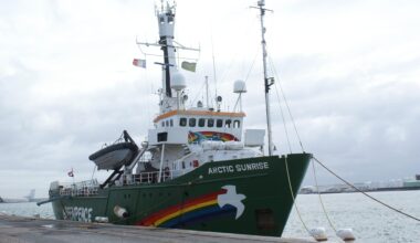 UNOC : l’Arctic Sunrise de Greenpeace privé de parade inaugurale à Nice