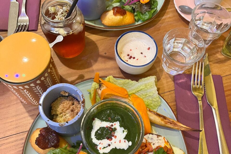 Les brunchs sont encore servis les week-ends uniquement depuis le mois de mai et jusqu'en septembre.