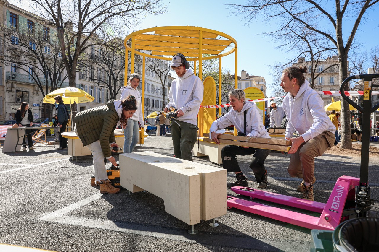 mobilier urbain