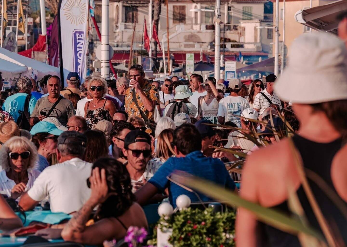 Feu d'artifice, cinéma en plein air, grandes sardinades... Ce qui vous attend cet été sur le port du Brusc à Six-Fours