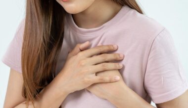 "Je suis chirurgien cardiaque, voici les 3 signes avant-coureurs d'un problème cardiaque à ne pas ignorer, dont un subtil à identifier"