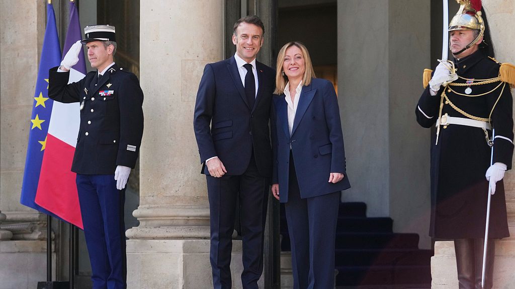 Le Premier ministre polonais Donald Tusk, Emmanuel Macron, le Premier ministre britannique Keir Starmer et le chancelier allemand Friedrich Merz à Tirana, le 16 mai 2025