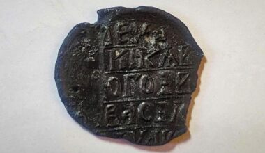 Des archéologues russes mettent au jour un sceau ducal appartenant à Ivan III