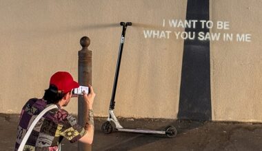 À Marseille, le Banksy en forme de phare… s’est transformé en beu-teu