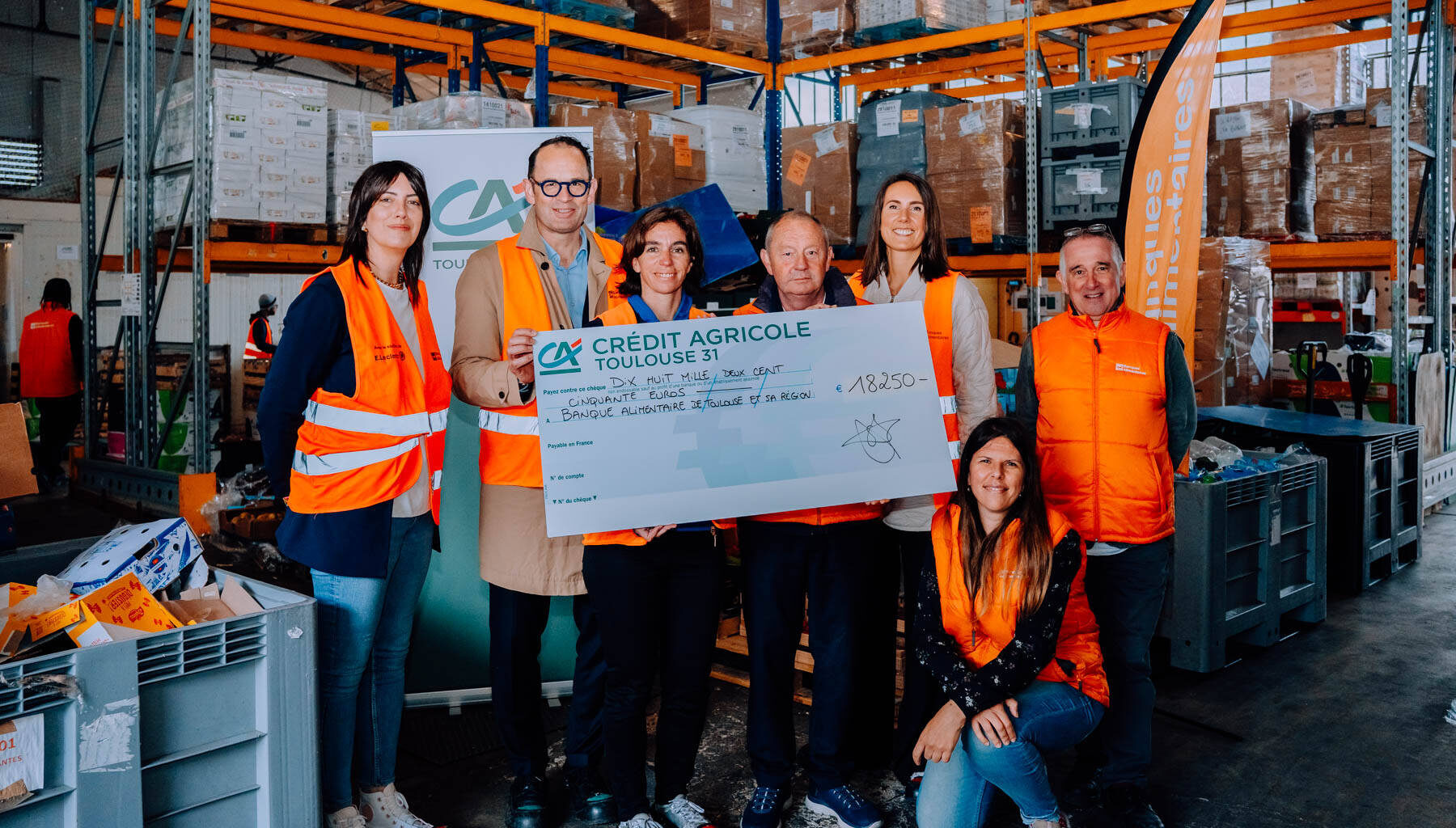 Dons de 18 250 euros du Crédit Agricole au banque alimentaire