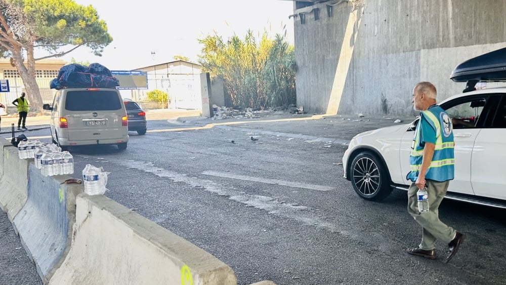 À Marseille, les passagers vers l'Algérie naufragés à quai après l'annulation de leur ferry