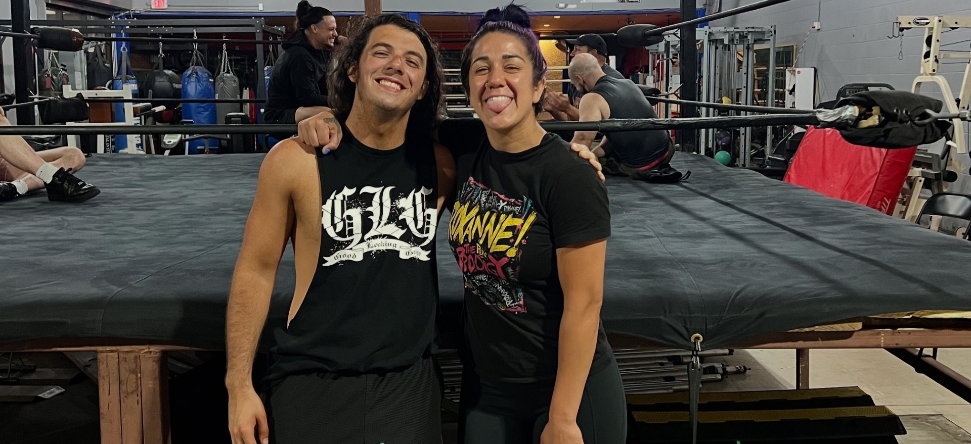 Bayley rend visite au fiancé de Lyra Valkyria