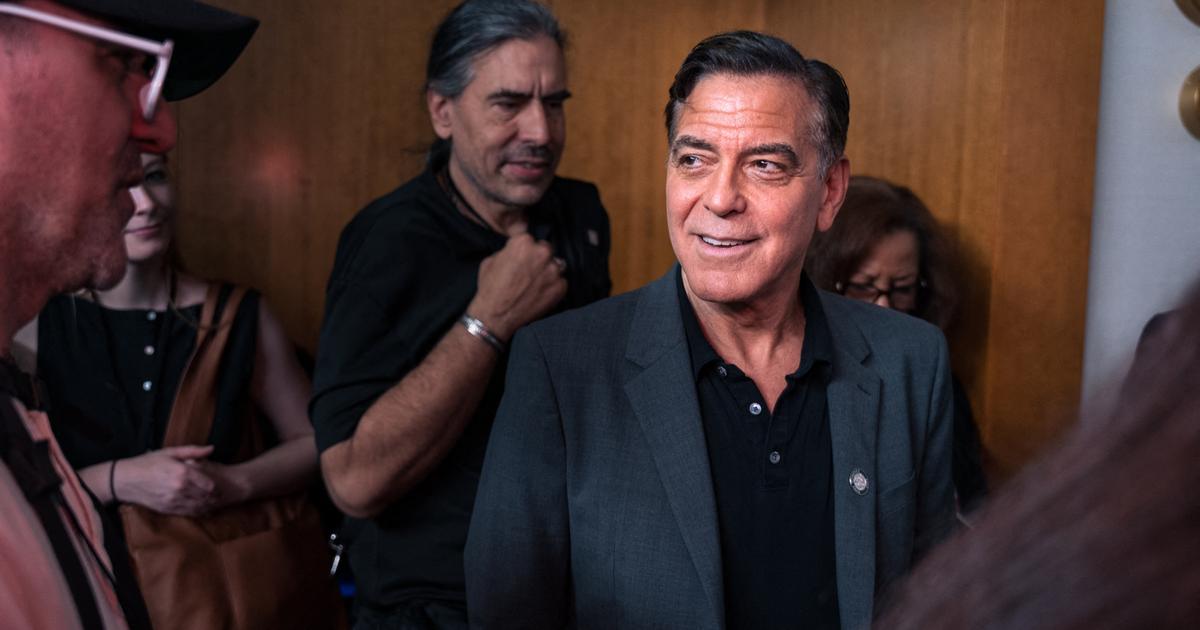 George Clooney commente sa nouvelle couleur de cheveux avec autodérision