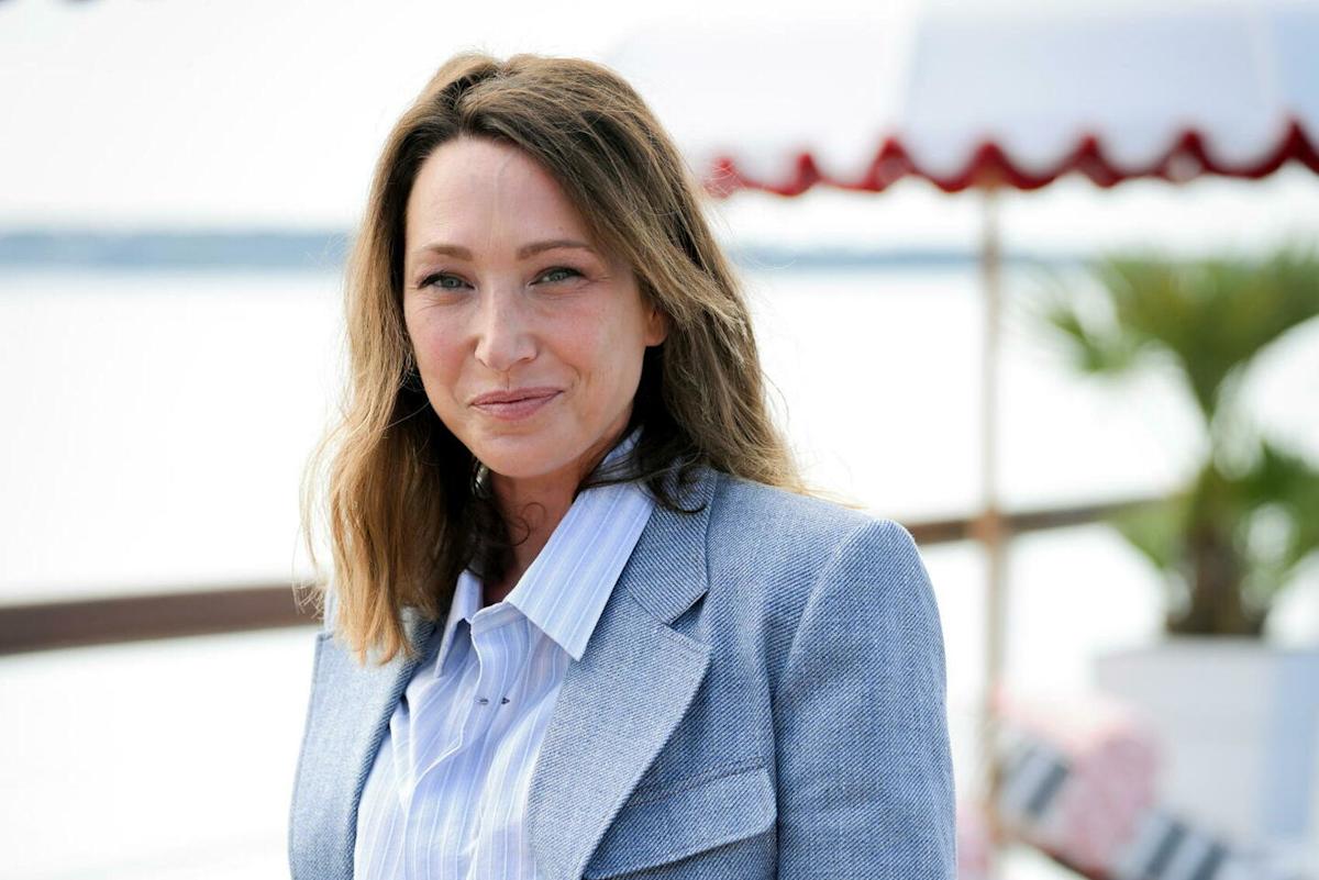 Laura Smet de retour à Paris pour se rapprocher de sa mère Nathalie Baye